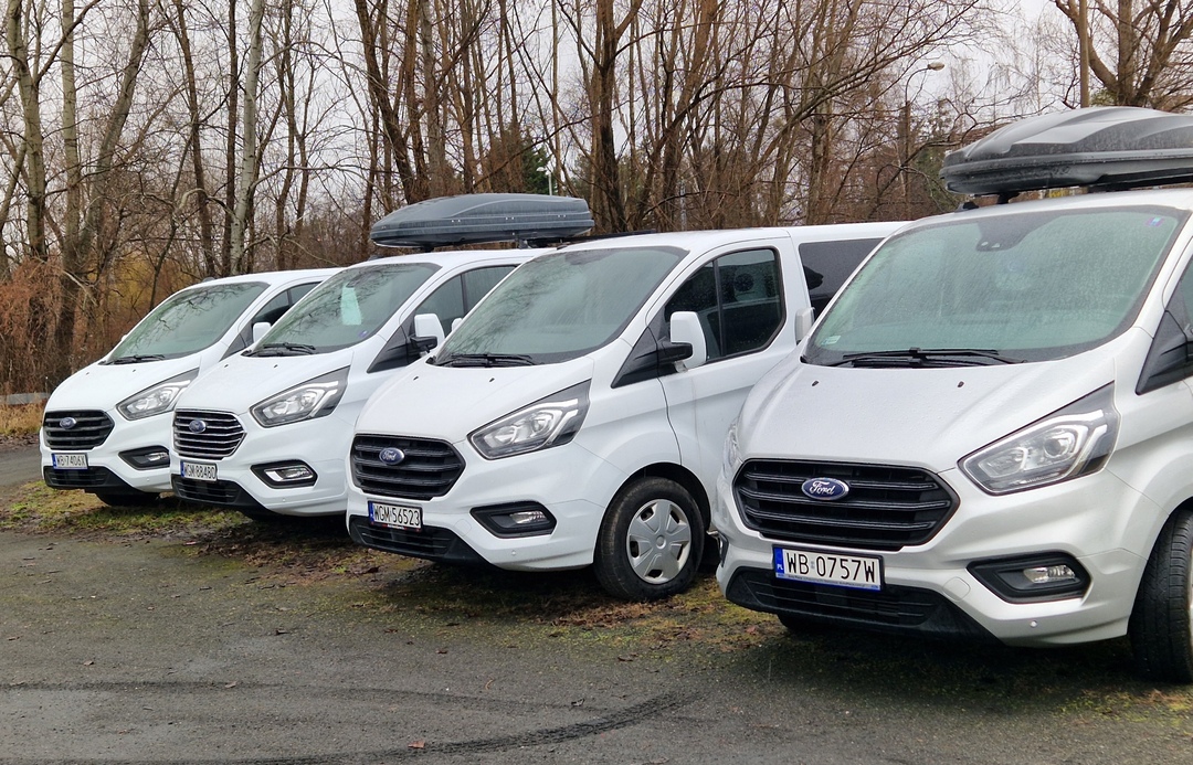 4 razy ford Tourneo - busy Agatexu